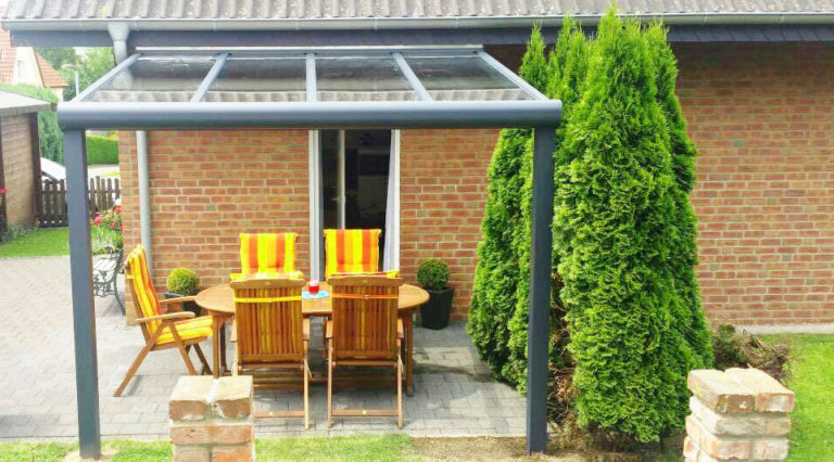 H&Ö kleine Überdachung einer Terrasse