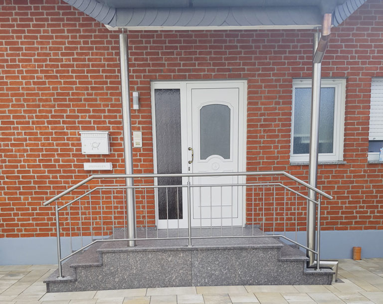 H&Ö Treppenschutz aus Edelstahlgeländer